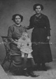 1923 - EMANUELA E MARIA CARMINA ROCCIO CON UNA BAMBINA, LA CUI IDENTITA' PURTROPPO NON E' NOTA